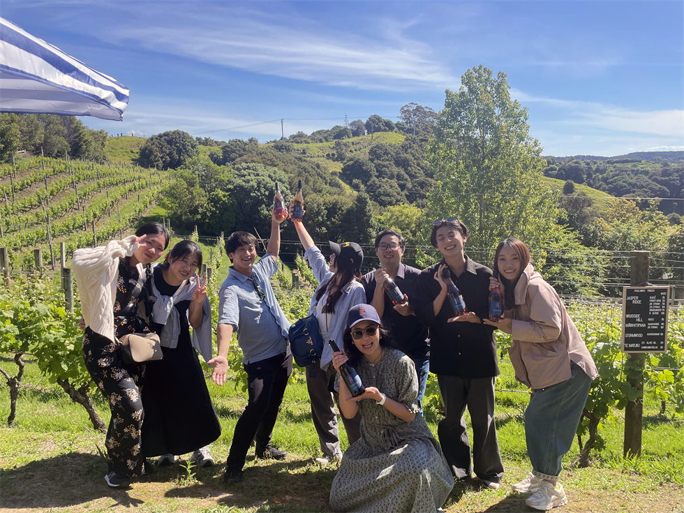 『ワイヘキプライムツアーと行く！ワイン＆オリーブ、ガイドブック非掲載スポット満喫ツアー